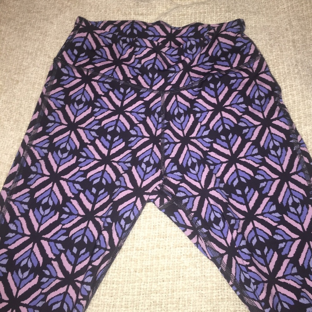 Patterned American Eagle Aerie Leggings